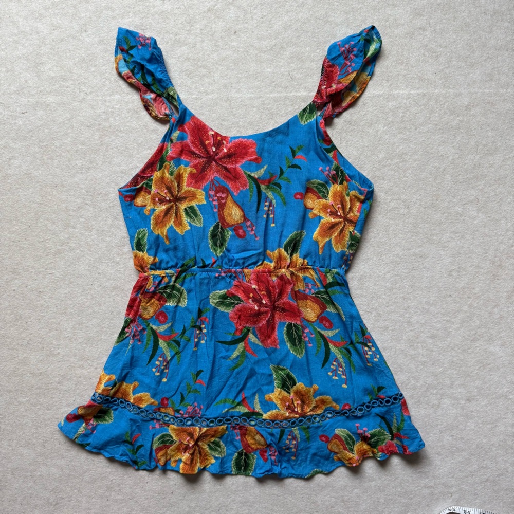 FARM Rio Ruffle Button Front Tank Top XS - Picture 9 of 14